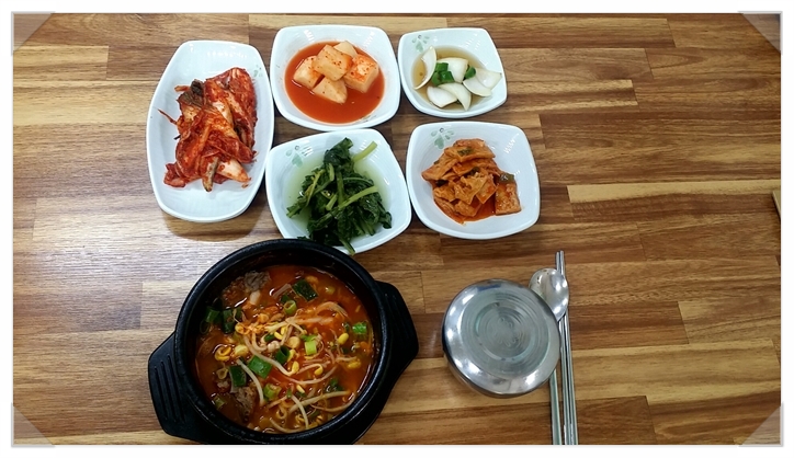 한우뚝배기소머리국밥 이미지