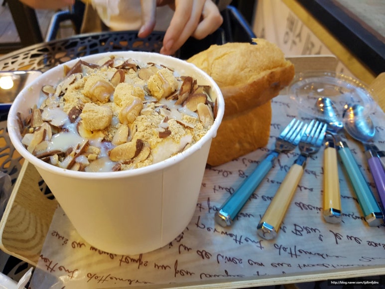 프롬.식빵 이미지