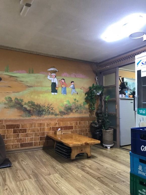 만두품은칼국수 이미지