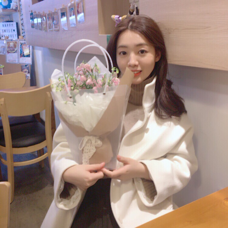 꽃에게머물다 이미지