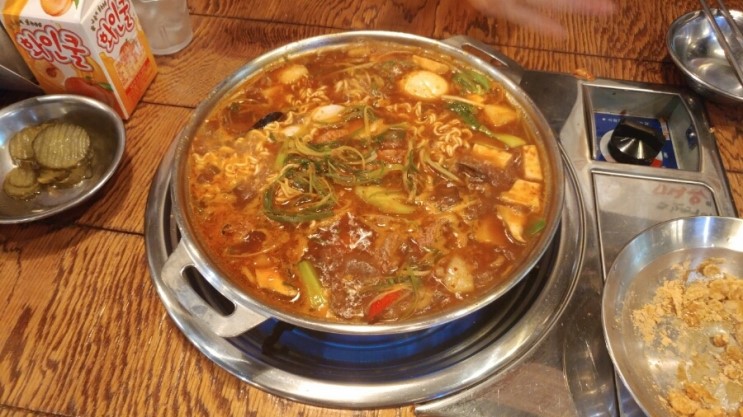 아저씨고기에서면으로밥까지 이미지