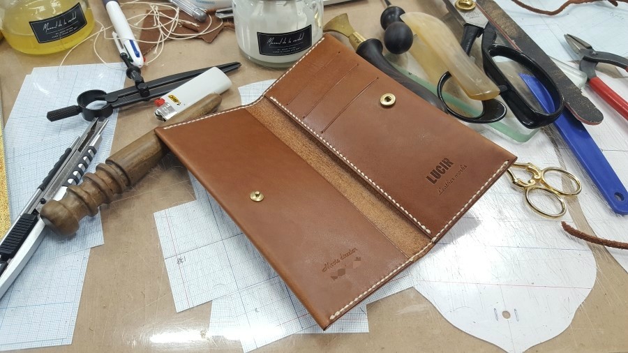 루씨르가죽공방 이미지