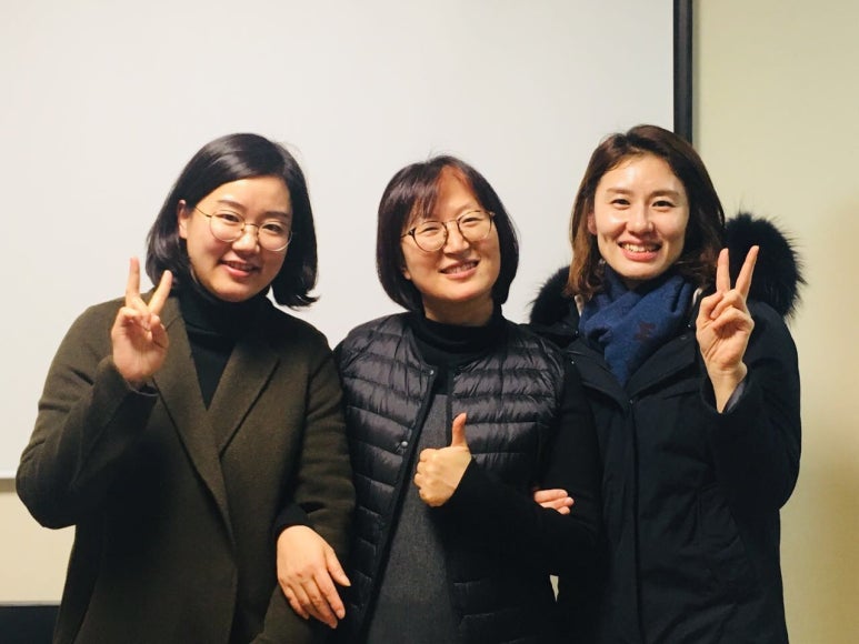한글로영중일러스 이미지