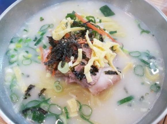 백년가야밀면 이미지