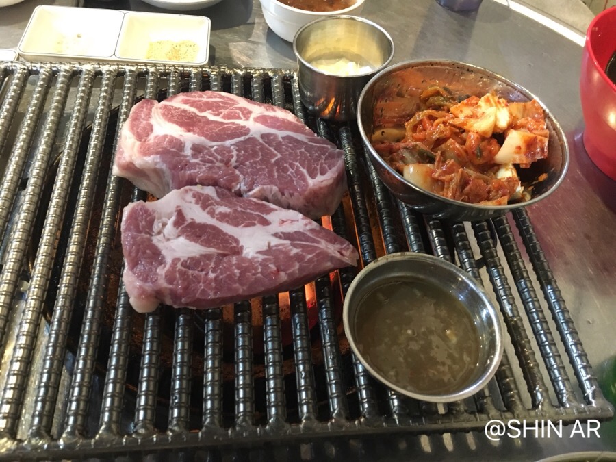 철근소금구이 이미지