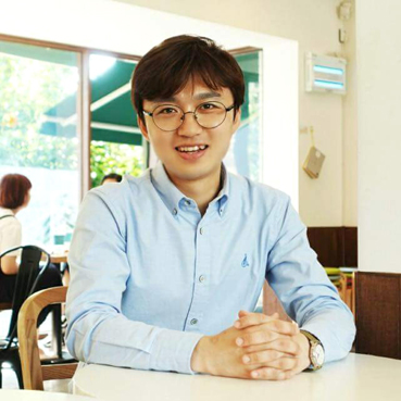 청년의 꿀 이미지
