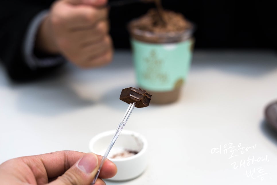 초콜릿앤드커피 이미지