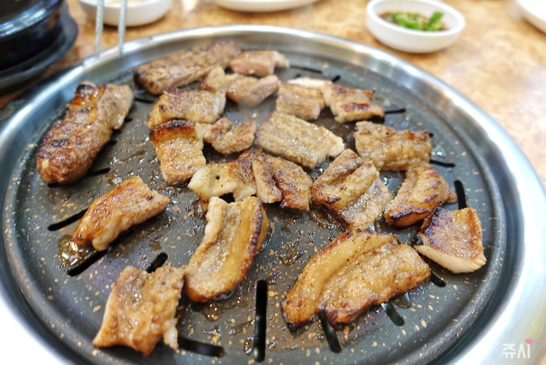 우림숯불갈비 이미지