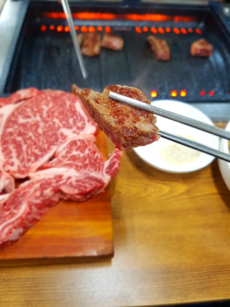 명품한우마을 이미지
