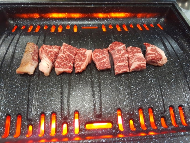 명품한우마을 이미지