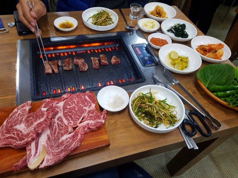 명품한우마을 이미지