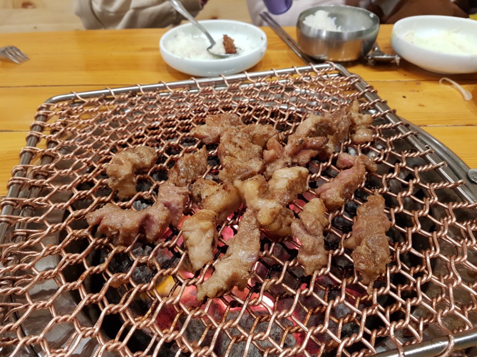 배부른돼지 이미지