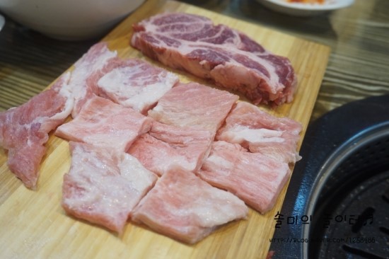 돼지세끼 이미지
