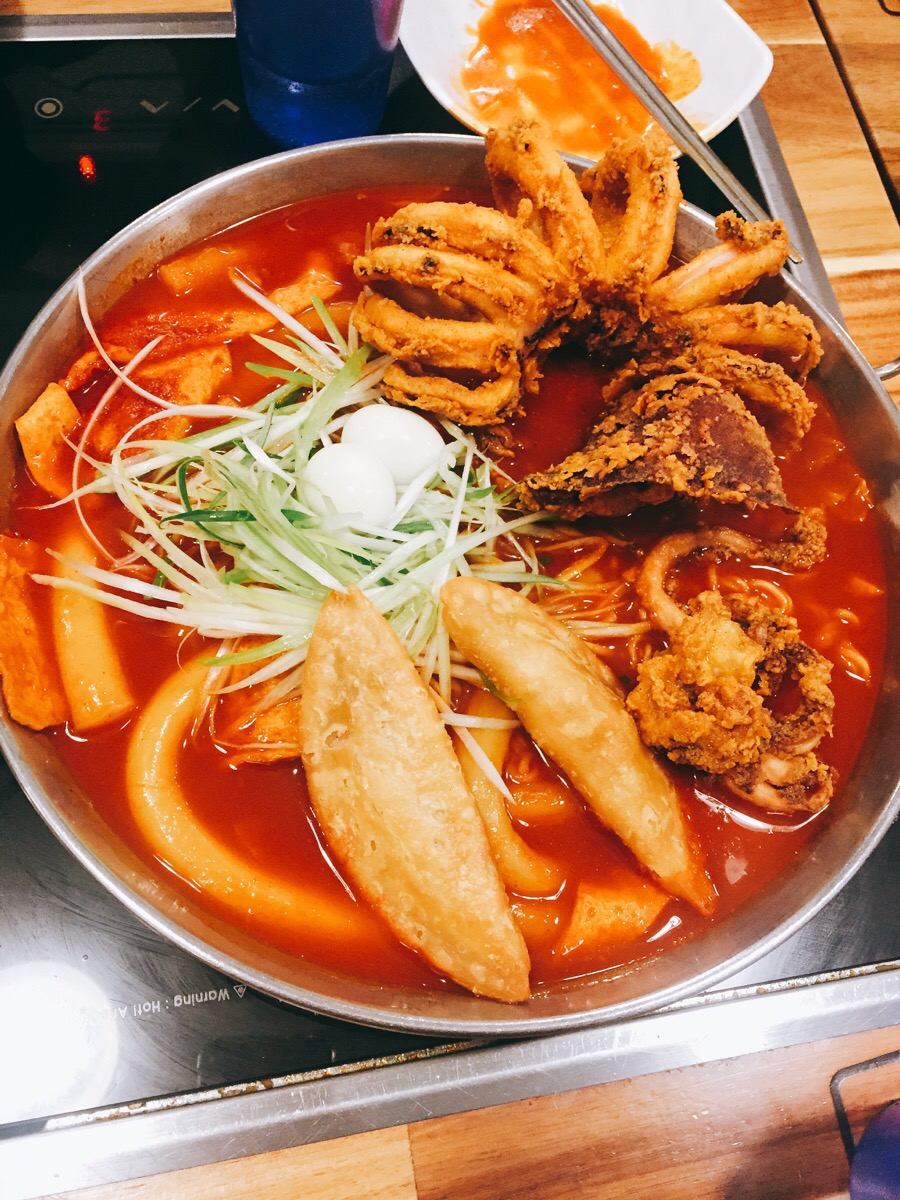청년다방명품떡볶이통큰커피 이미지