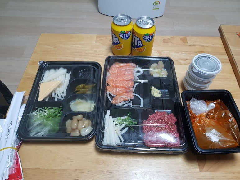밤빛육회 이미지