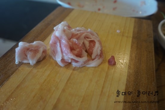 꽃돼지삼형제 이미지