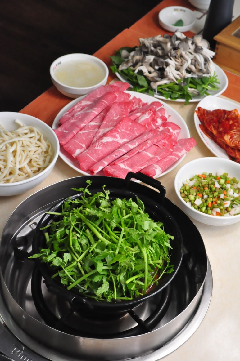 등촌칼국수 이미지