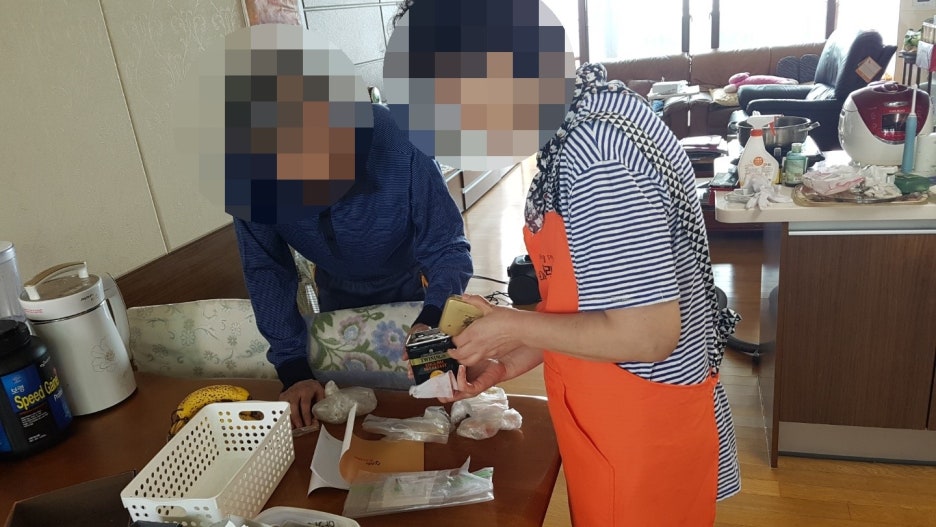 일과 사람들 이미지