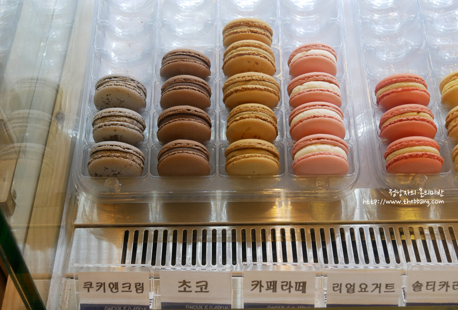 커피앤카롱 이미지