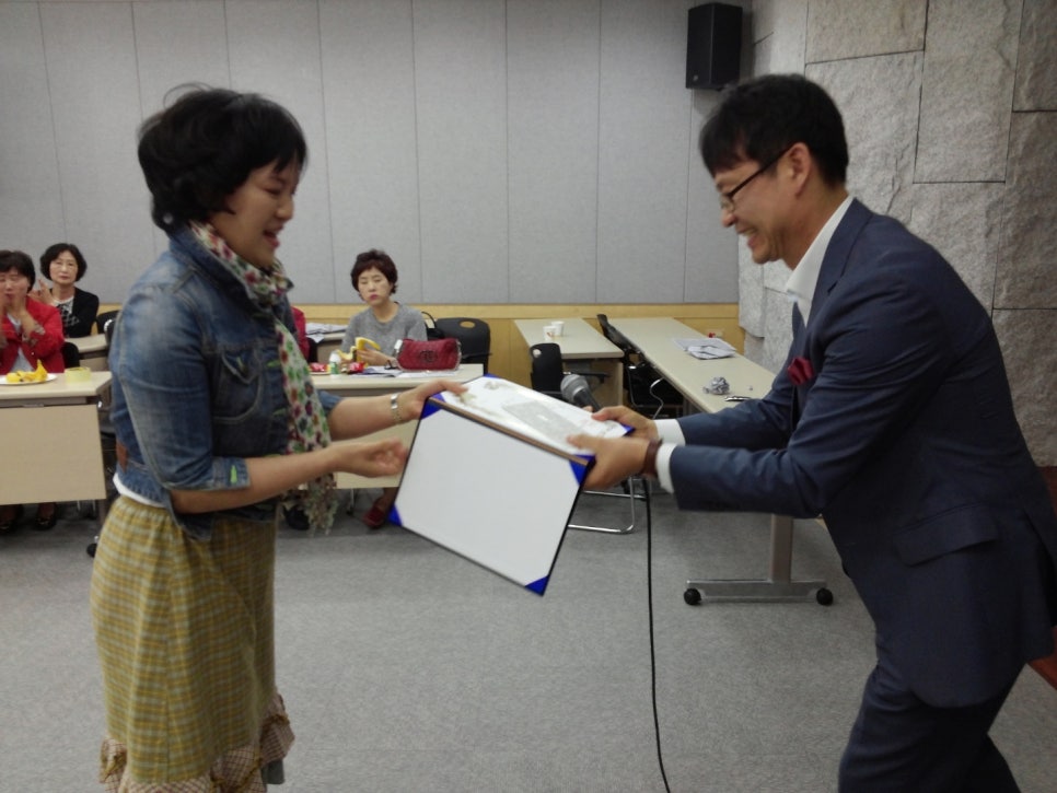 일과 사람들 이미지