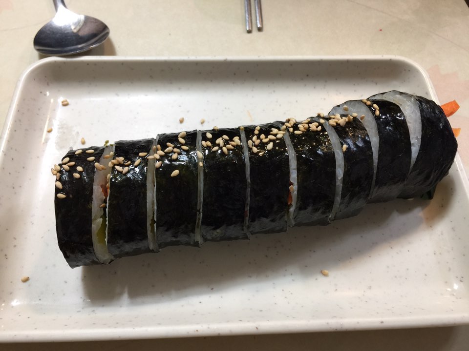 샤르르김밥 이미지