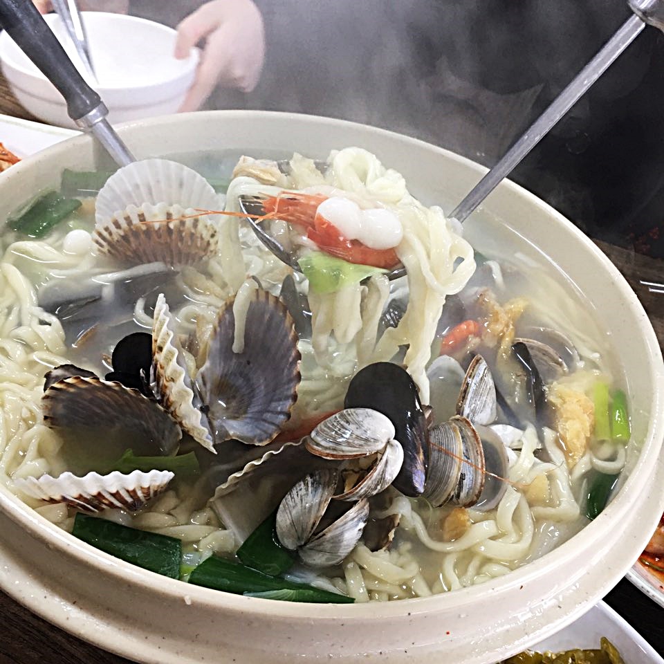 해물칼국수 이미지