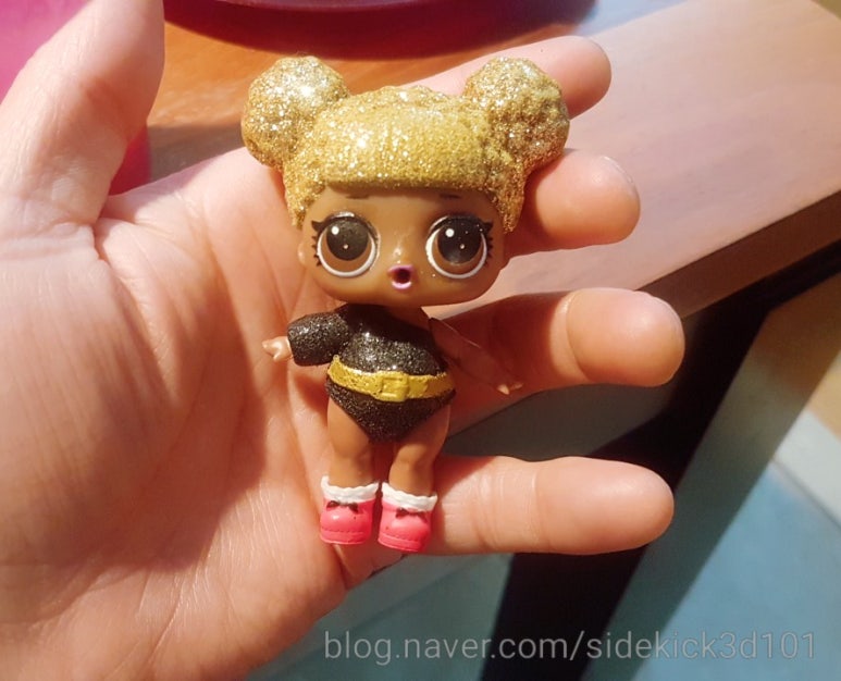 퀸비(Queen Bee) 이미지