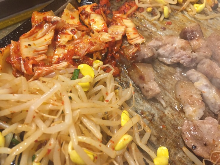장수흙돼지 이미지