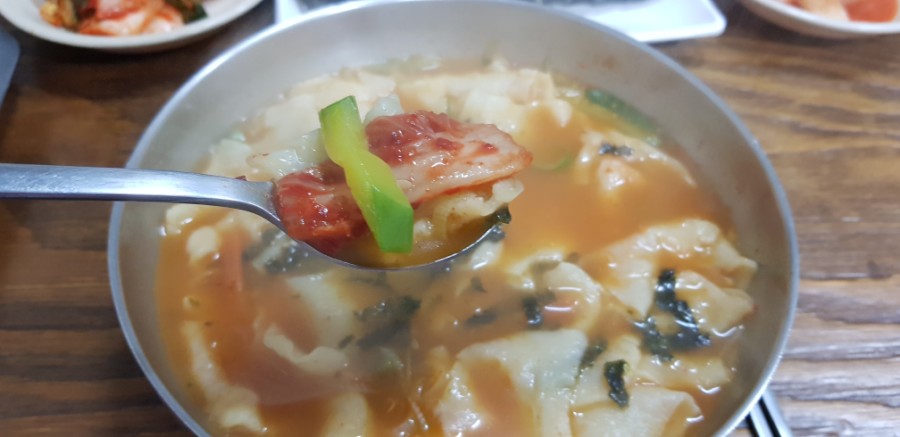 두산멸치국수 이미지