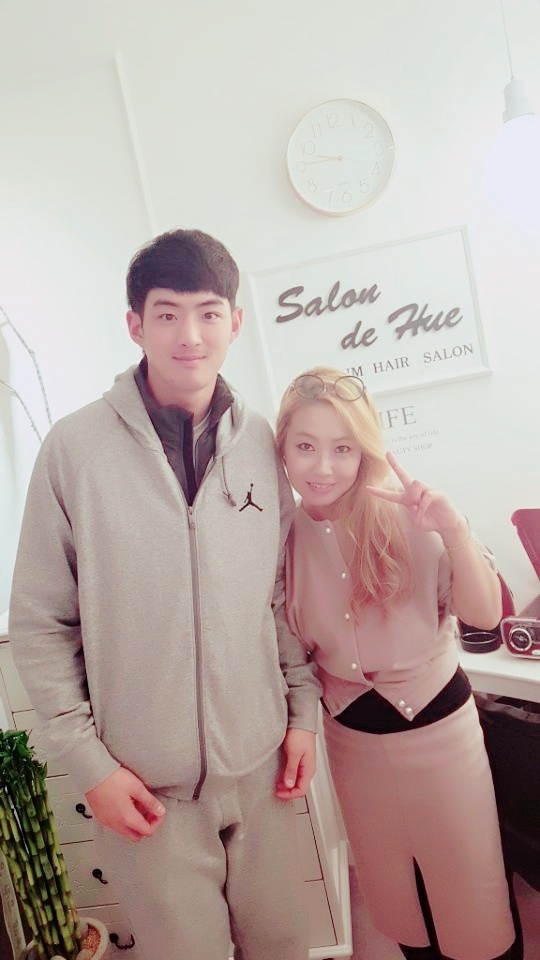 살롱드휴 이미지