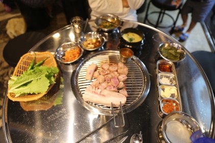 모메든식당 이미지