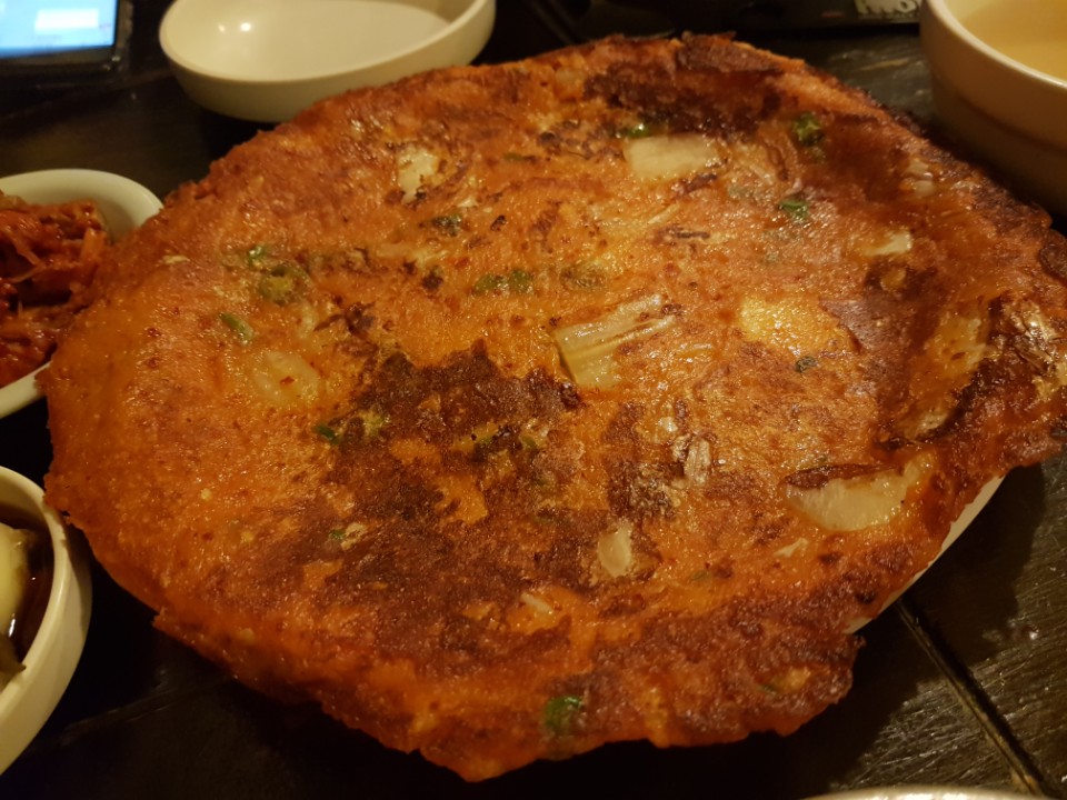 막걸리한잔에빈대떡 이미지