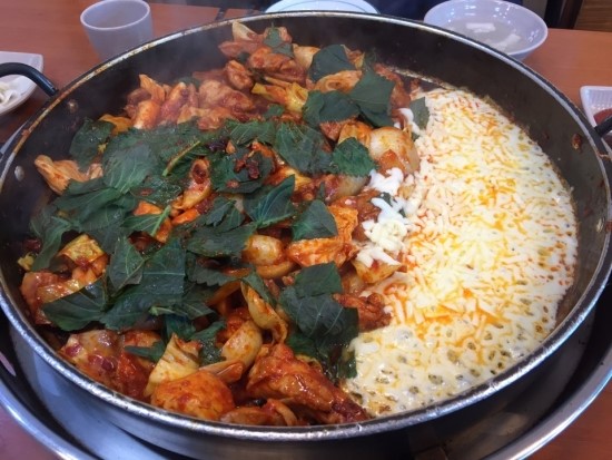 춘천명물닭갈비 이미지