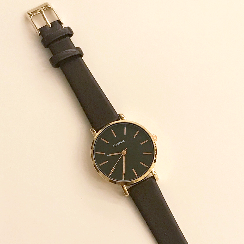 <b><p>Eum leather Woman wch 4color fe Simp Favite</p></b><b><p>イルム レザー 女性 腕時計 4色 シンプルな 自分の好きなギフト ファッション</p></b><br /><br /><p align='center'>