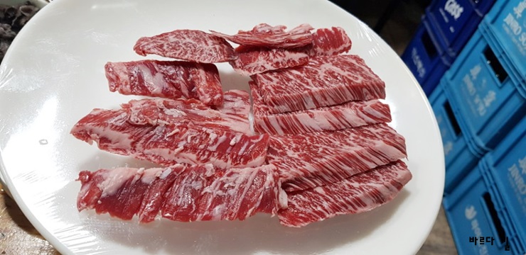 한우돈가정육점식당 이미지