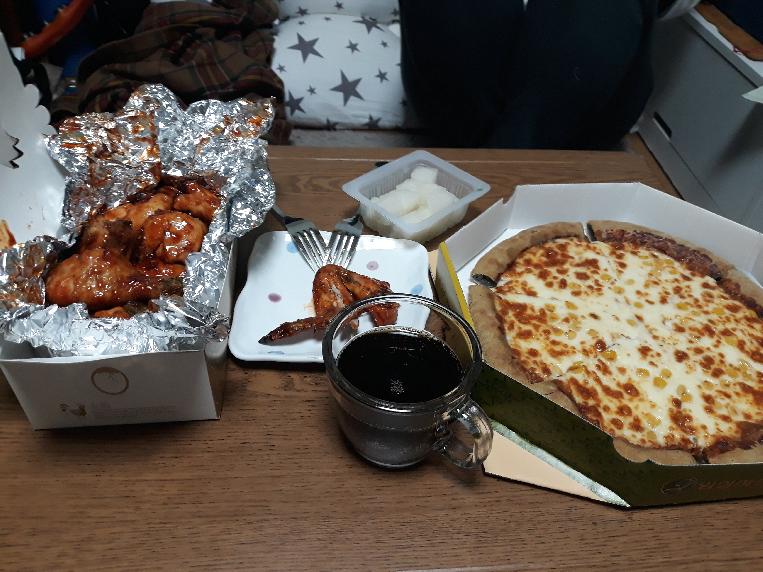 수타짱임실치즈피자 이미지