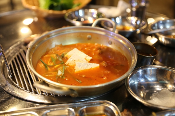 모메든식당 이미지