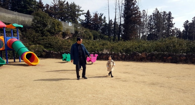 운스 이미지
