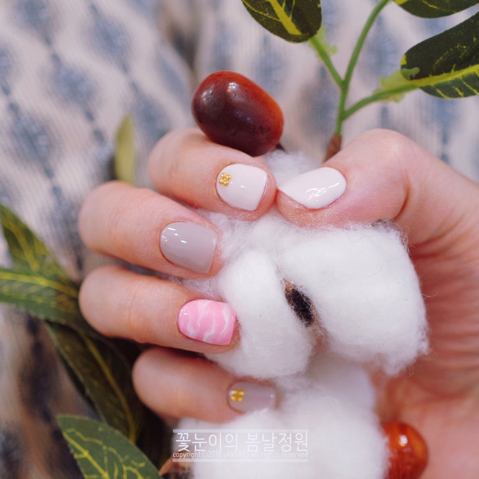 더먀오네일룸 이미지
