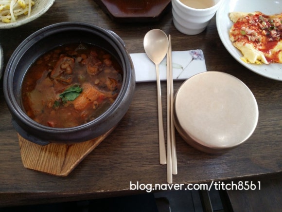 엄마손뚝배기 이미지