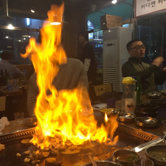 석꾼 이미지
