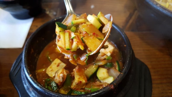 항아리칼국수 이미지