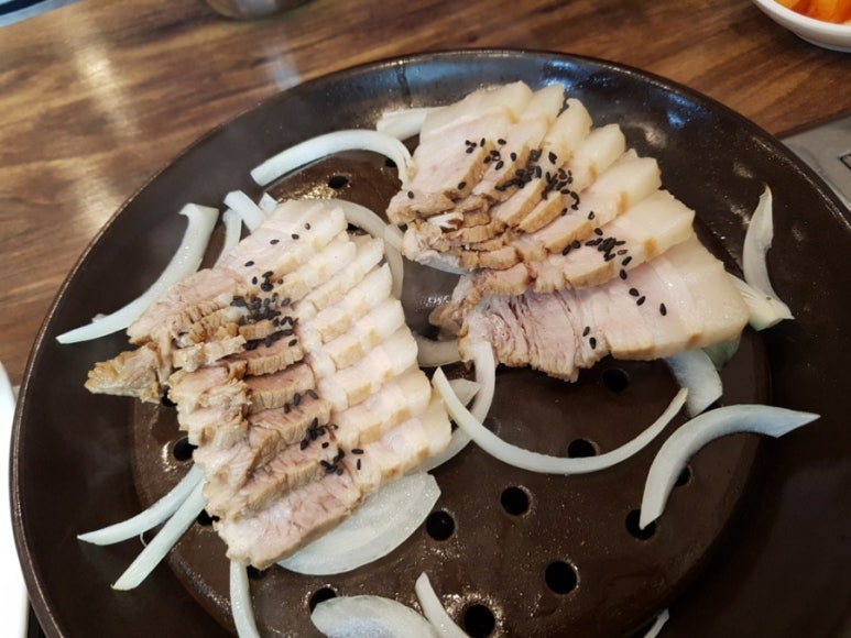 큰손칼국수.보쌈 이미지