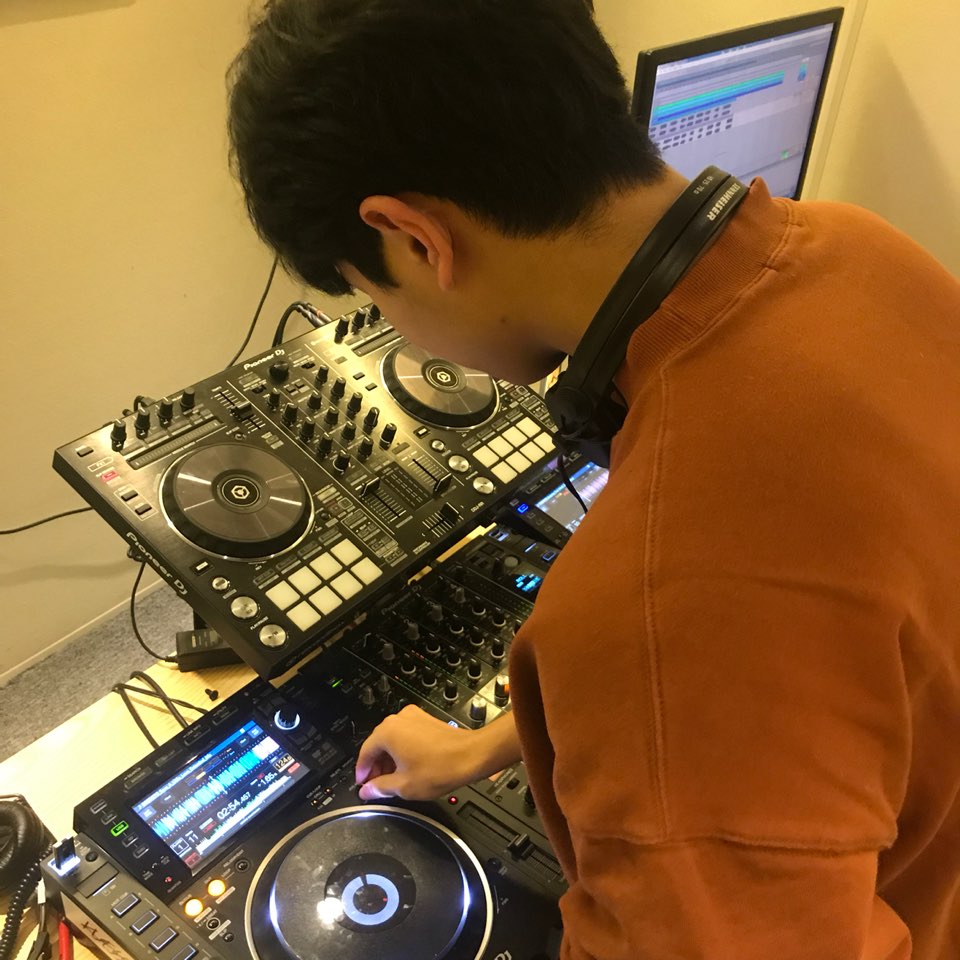 디제이 이미지