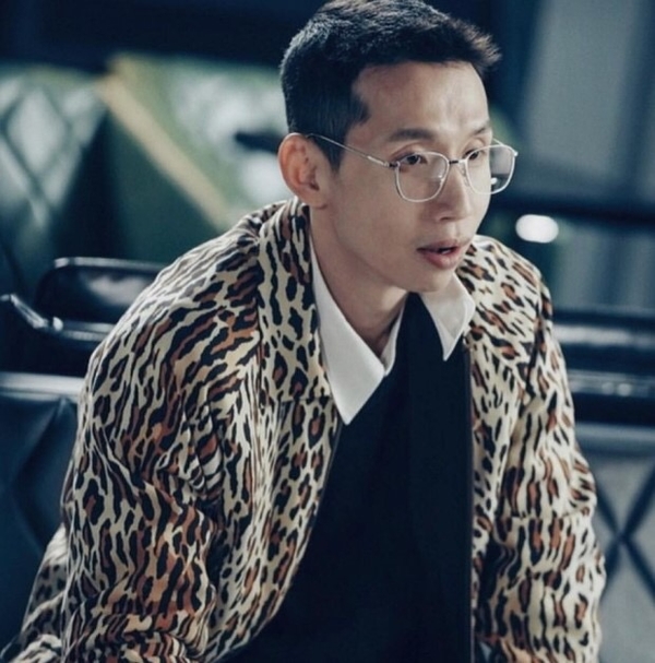 Mr.B 이미지