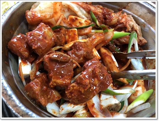 양푼생돼지김치찌개 이미지