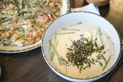 뜨락칼국수 이미지
