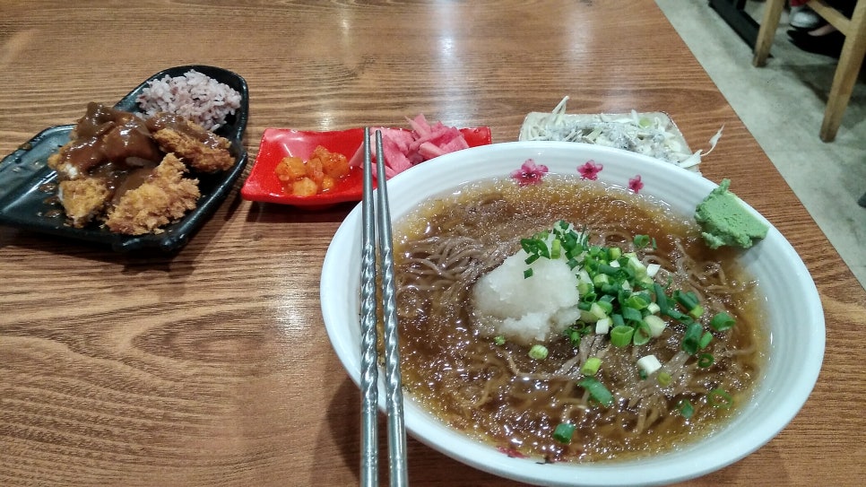 돈까스파는메밀집 이미지