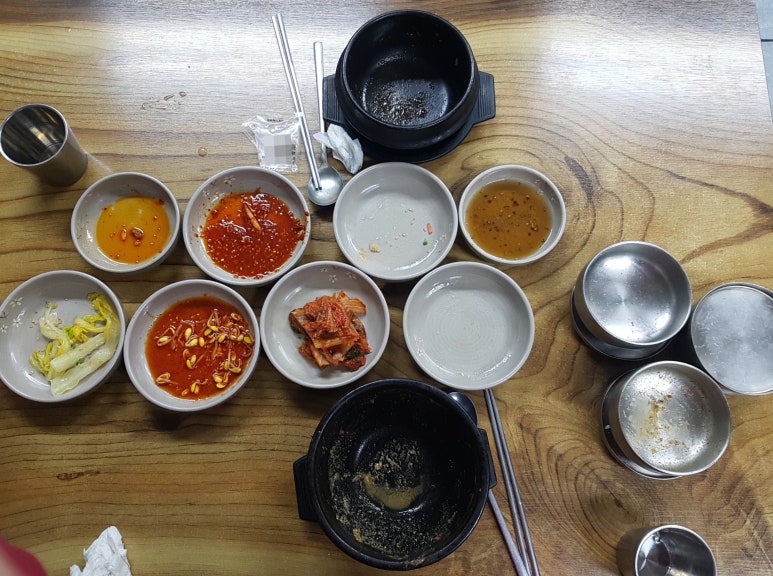 백련가정식백반 이미지