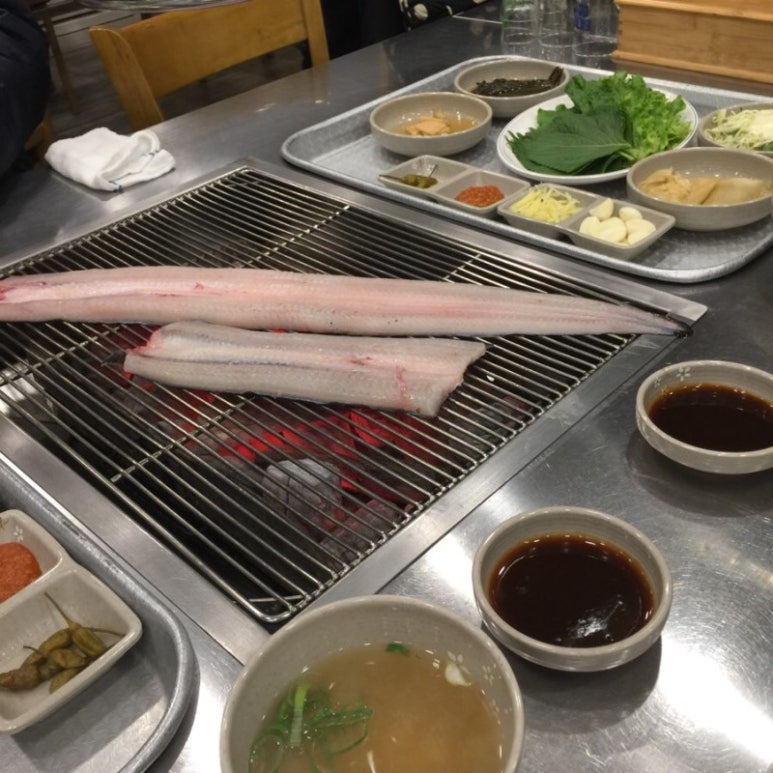 백마강민물장어 이미지